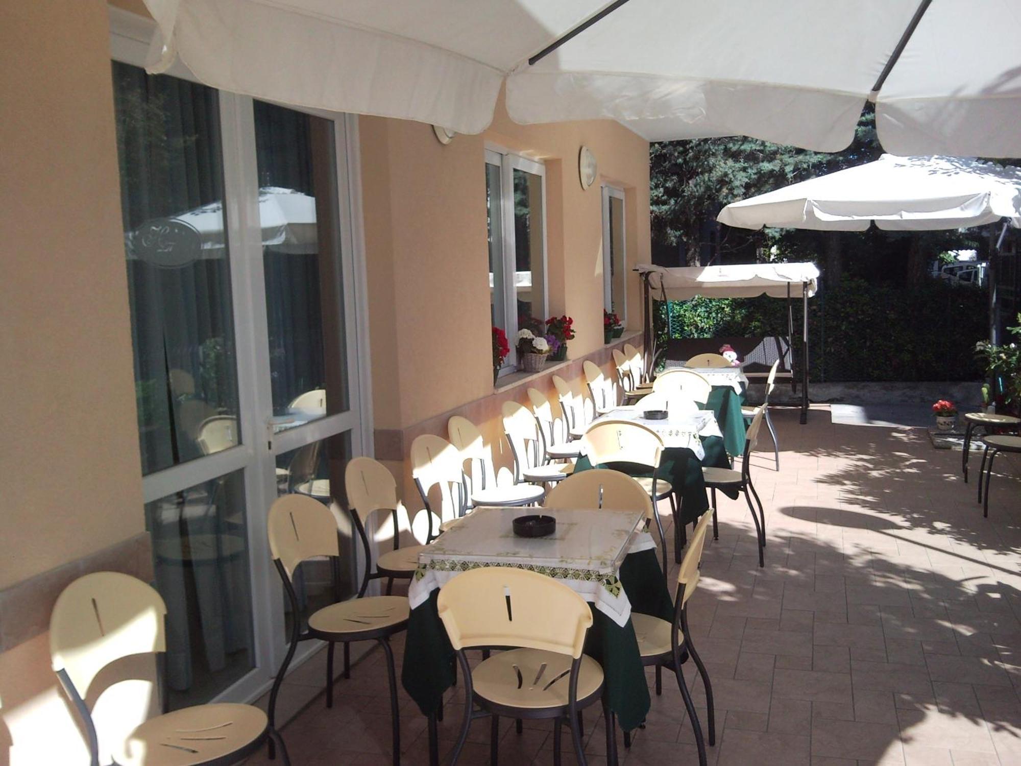 Hotel Trinidad Rimini Eksteriør bilde