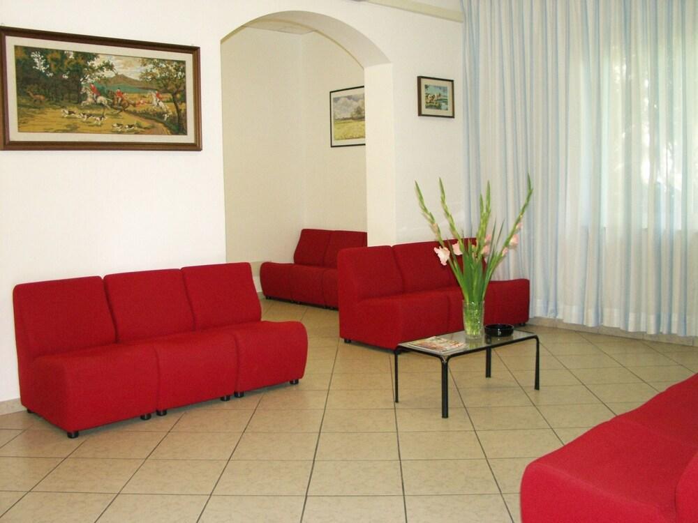 Hotel Trinidad Rimini Eksteriør bilde